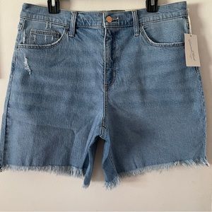 NEW DENIM SHORTS